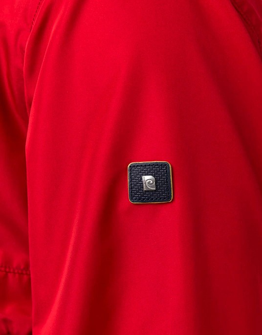 Вітровка Pierre Cardin з колекції Air Touch в червоному кольорі