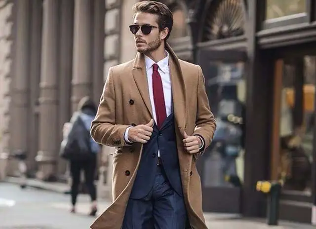 Выбираем идеальное мужское пальто