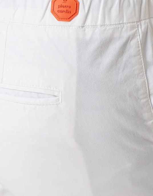 Pierre Cardin shorts in white