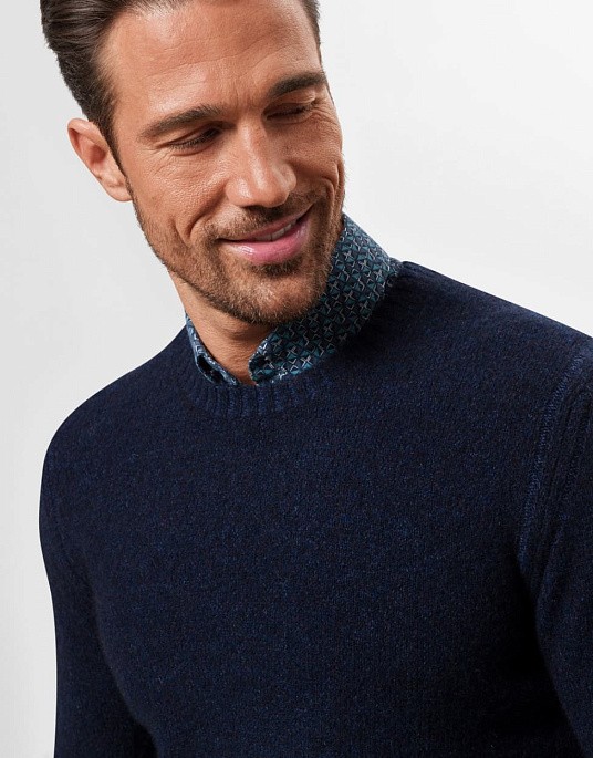 Pierre Cardin sweater from the Future Flex collection in navy blue