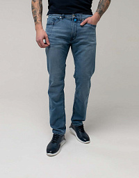 Pierre Cardin jeans from the Future Flex Travel Comfort collection in blue