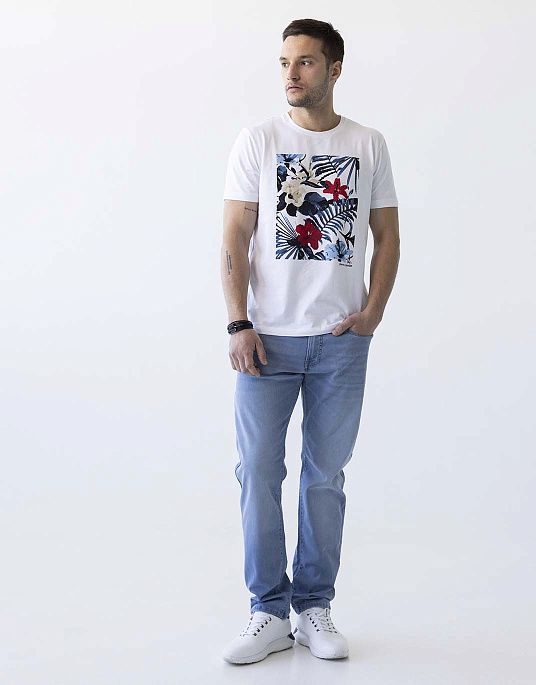 Pierre Cardin T-shirt with floral print in white