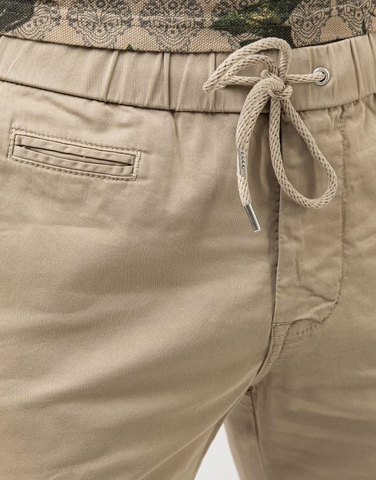 Pierre Cardin shorts jogger model with elastic in beige color