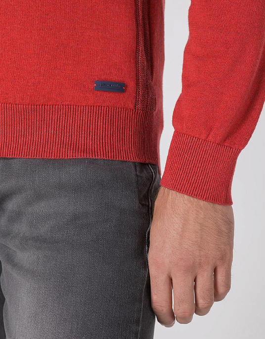 Pierre Cardin pullover from the Future Flex collection in red