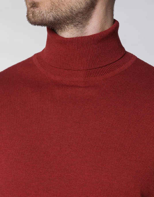 Pierre Cardin's Royal Blend golf with a collar in red