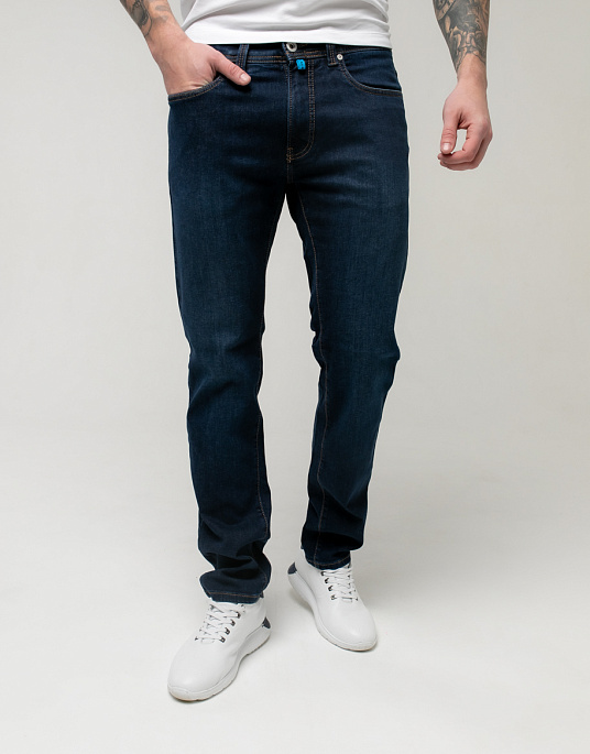 Pierre Cardin jeans from the Future Flex collection in navy blue