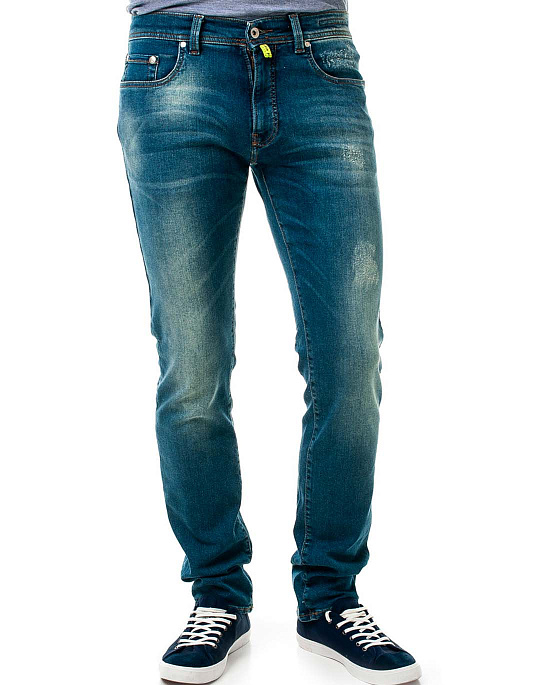 Pierre Cardin jeans from the Future Flex collection ECO-series with bright fading