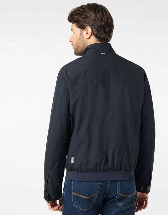 Pierre Cardin windbreaker from the Voyage collection Gore-Tex series in dark blue