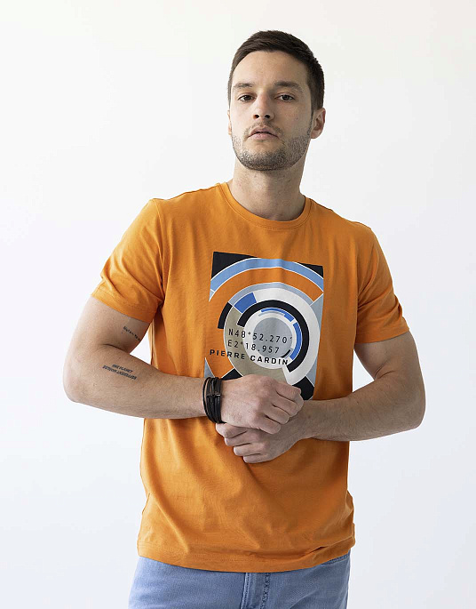 Pierre Cardin t-shirt with a print in orange color