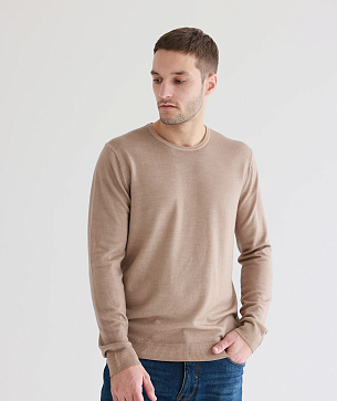 Pierre Cardin jumper with a round collar of beige color