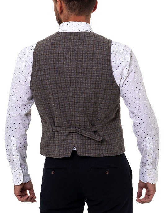 Vest brown in a check Pierre Cardin from the Le Bleu collection