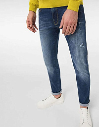 Pierre Cardin jeans from the Future Flex collection in blue distressed