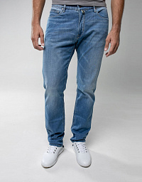 Pierre Cardin jeans from the Art & Craft collection in a blue tint
