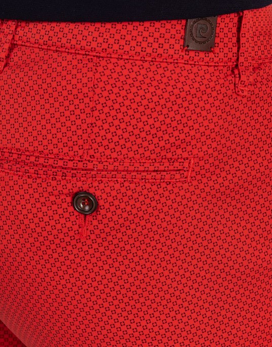 Шорти Pierre Cardin в червоному кольорі з принтом