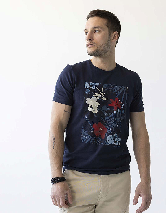 Pierre Cardin t-shirt with floral print in blue