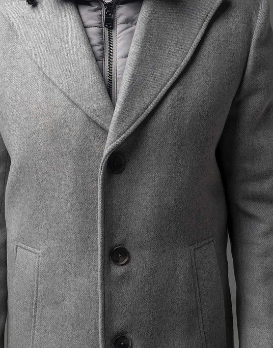 Пальто Pierre Cardin у сірому кольорі