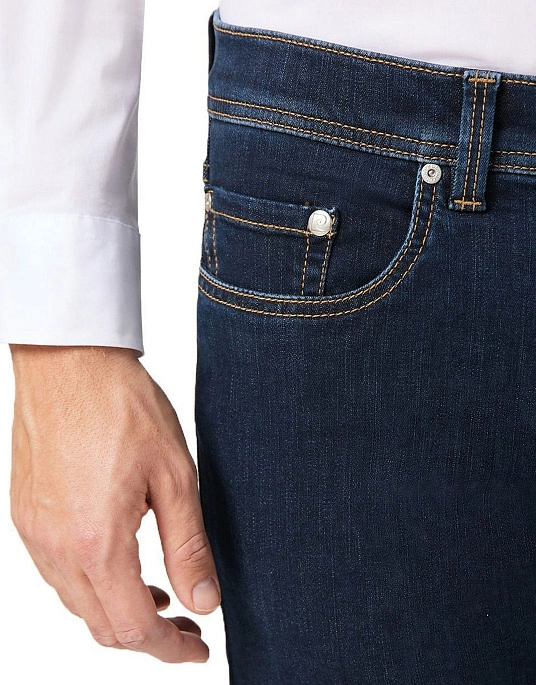 Pierre Cardin jeans from the Future Flex collection in blue