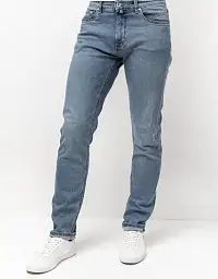 Pierre Cardin jeans from the Future Flex collection in blue