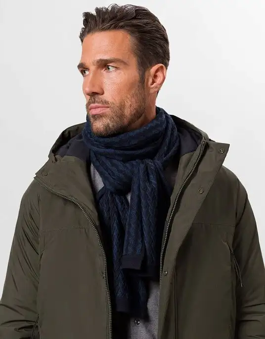 Pierre Cardin scarf from the Future Flex collection in blue