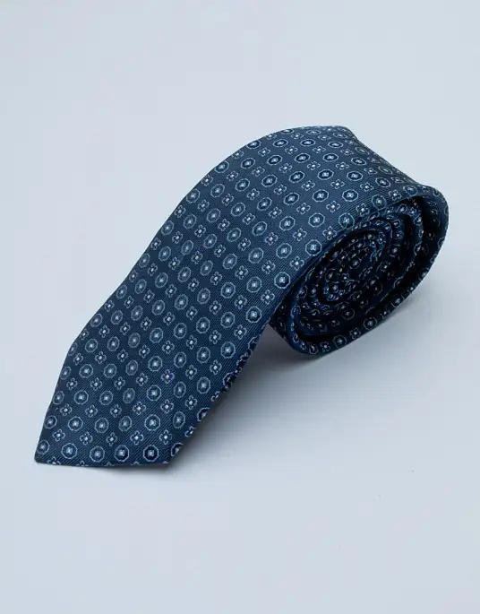 Pierre Cardin tie in blue color