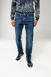 Pierre Cardin jeans from the Future Flex collection in blue