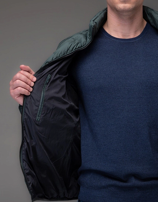 Pierre Cardin jacket in green color is shortened