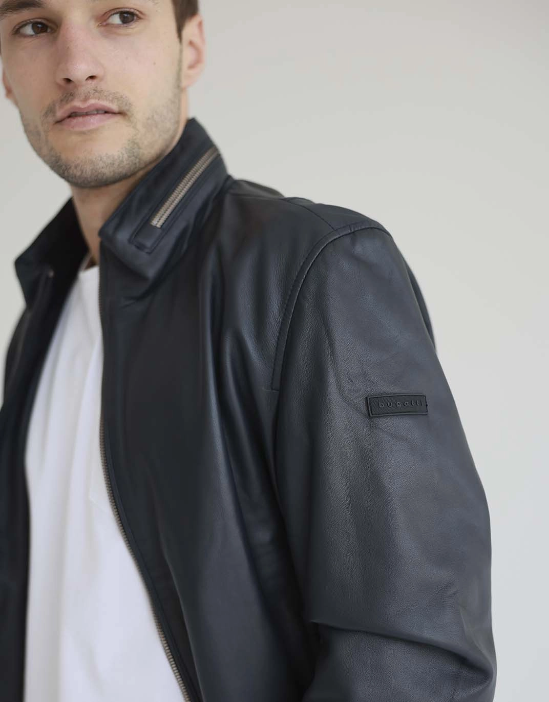 ⏩Bugatti leather jacket in blue 124/490/079 ᐈ Price UAH ᐈ