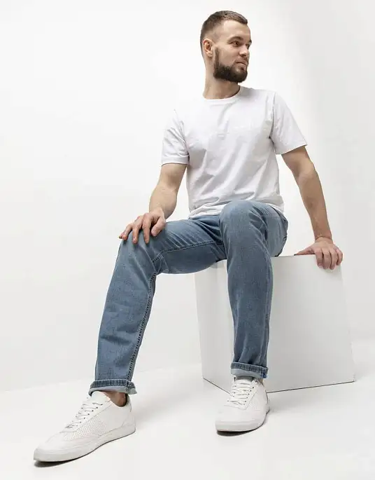Pierre Cardin jeans from the Future Flex collection in blue